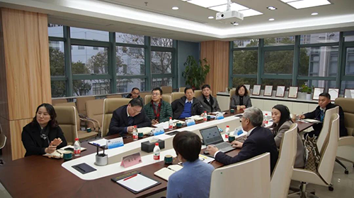 上海市浦东新区政府党组成员、副区长吴强，浦东新区科经委副主任李晓亮，张江管理局副局长吴俊，张江集团副总经理王凯荣等调研5001拉斯维加斯